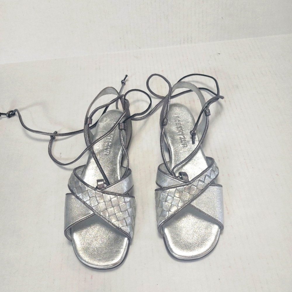 Robert Zur Women's Silver Sandals Size 9 AA